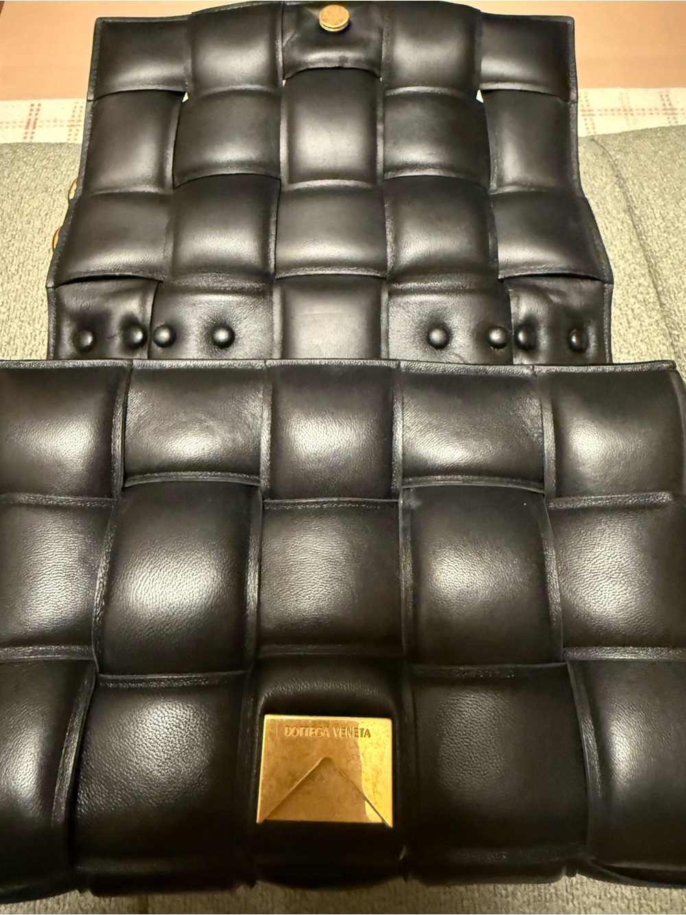 Bottega Veneta Black Padded Cassette Shoulder Bag with Gold Chain Strap - Picture 7 of 9